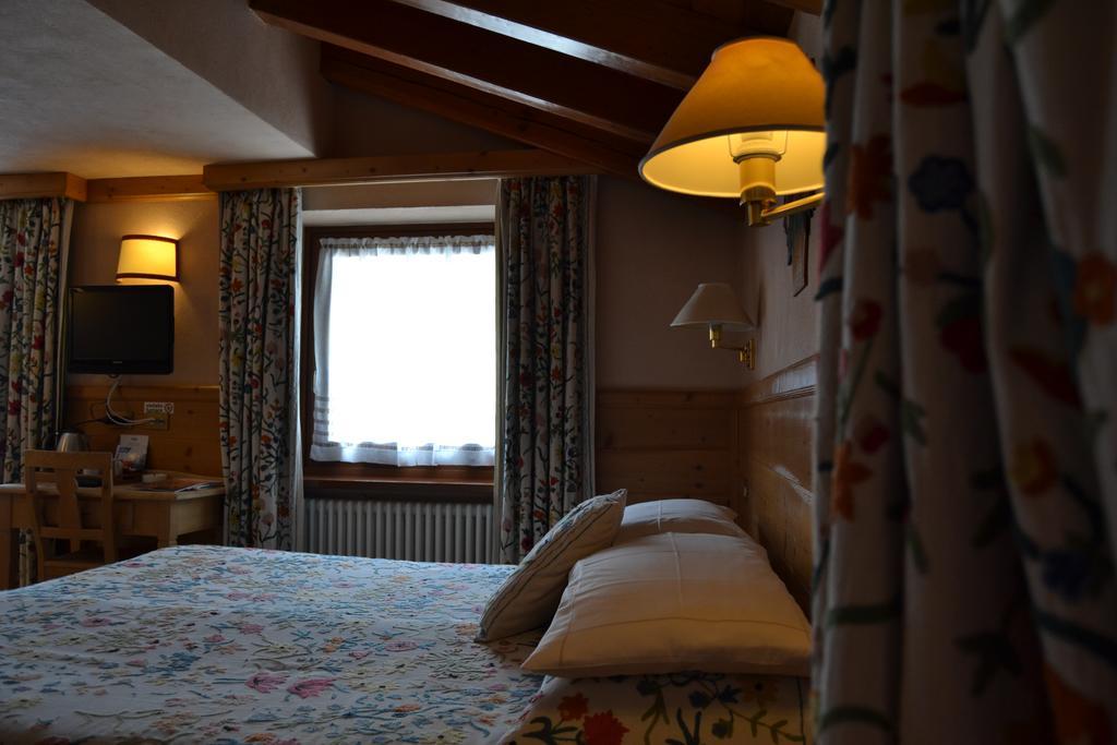 Hotel Mignon Breuil-Cervinia Exterior foto
