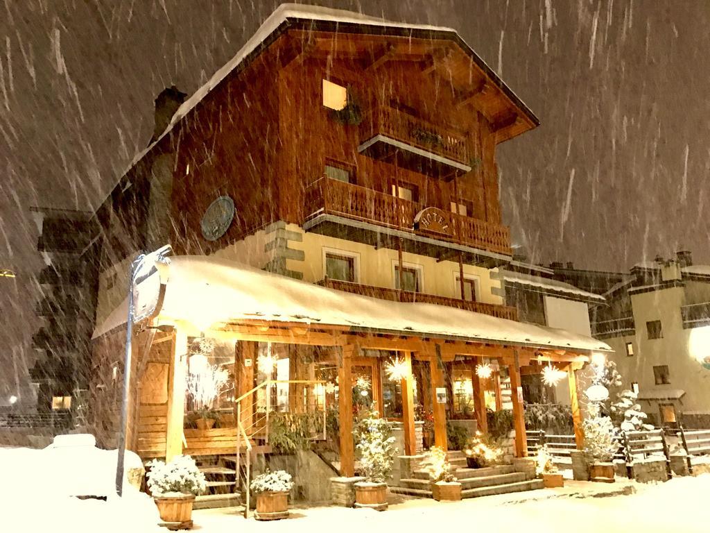 Hotel Mignon Breuil-Cervinia Exterior foto